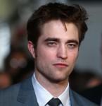 2011__06__Robert_Pattinson_June22newsnea 145×150.jpg