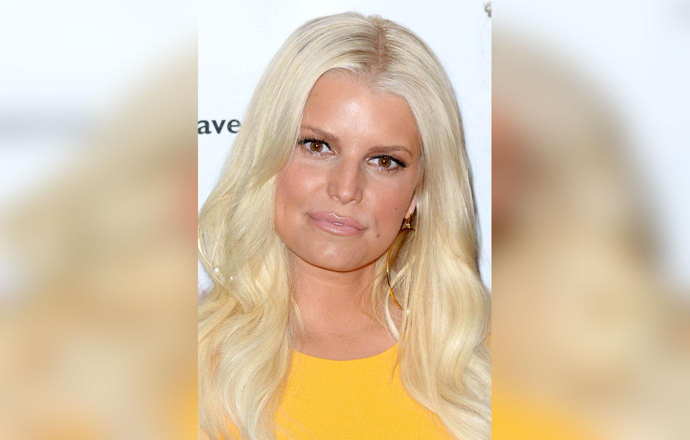 jessica simpson fulltime job