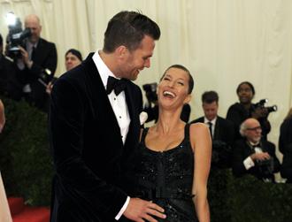 Tom brady gisele bundchen pregnant may22 m.jpg