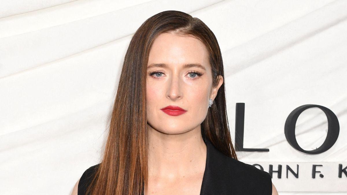 who plays caroline kennedy on love story meet grace gummer