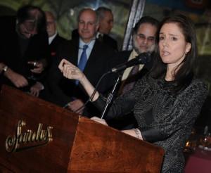 2011__03__Julie_Taymor_March9newsneb 300×246.jpg