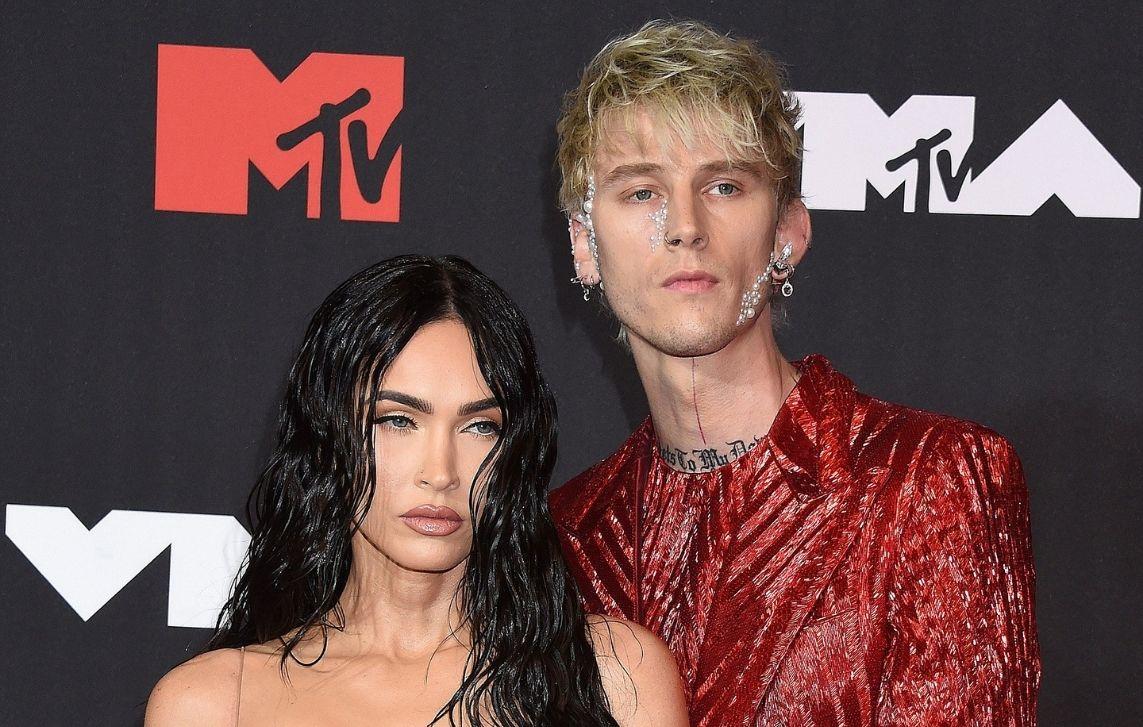 no one shocked megan fox machine gun kelly engagement