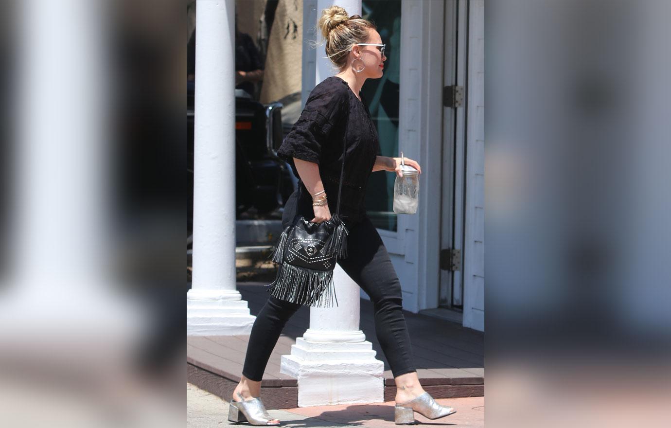 Actress and Singer Hilary Duff goes to hair salon in Los Angeles