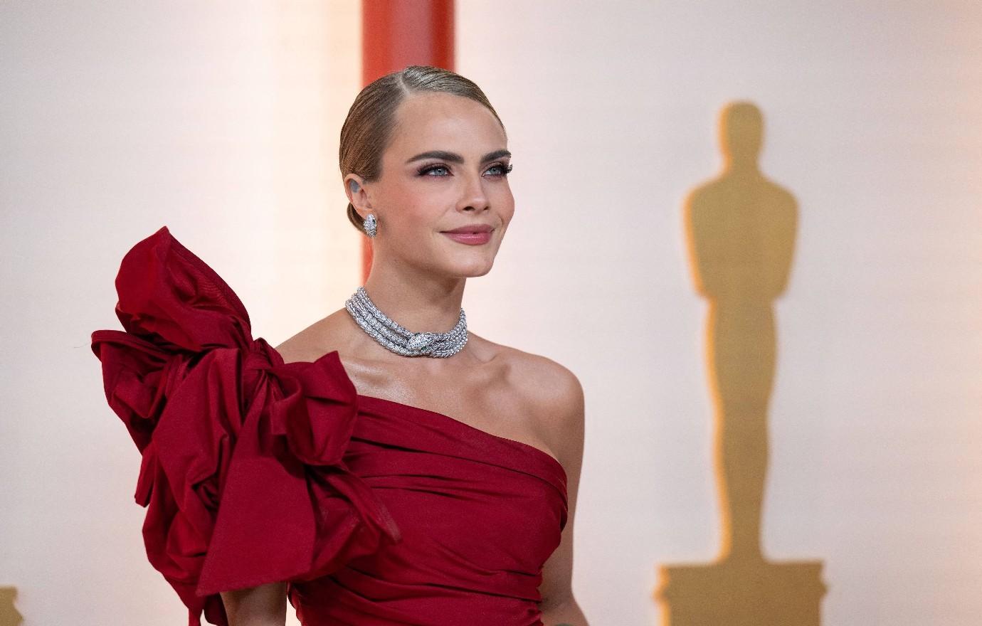 cara delevingne sobriety get power back controlled by substances