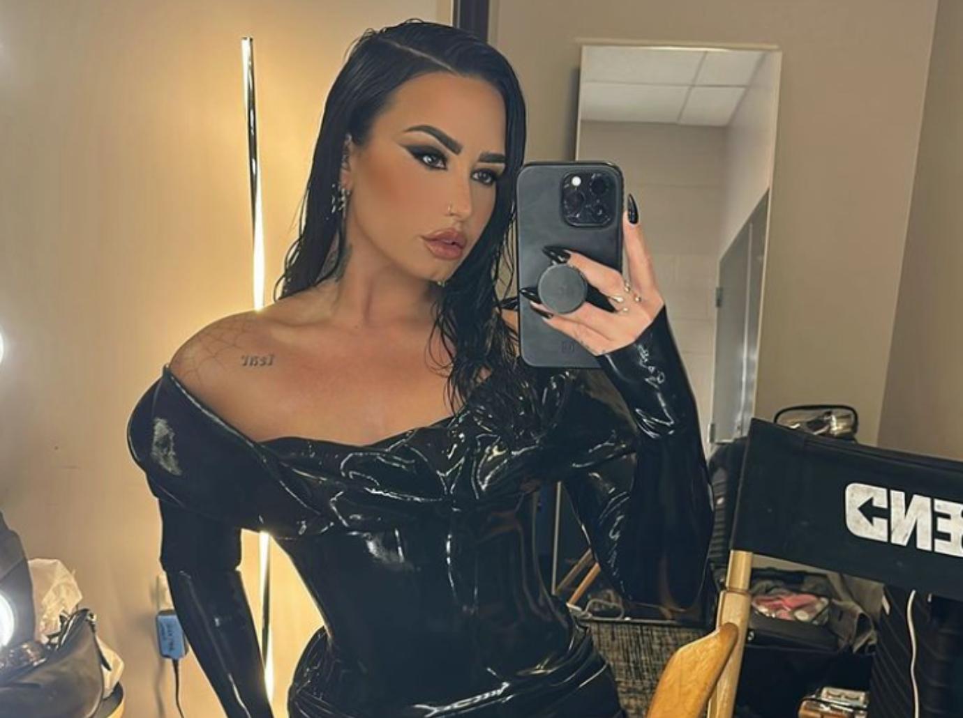 demi lovato hookups famous female cool for summer