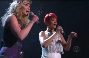 2011__04__Jennifer_Nettles_Rihanna_April3news 300×195.jpg
