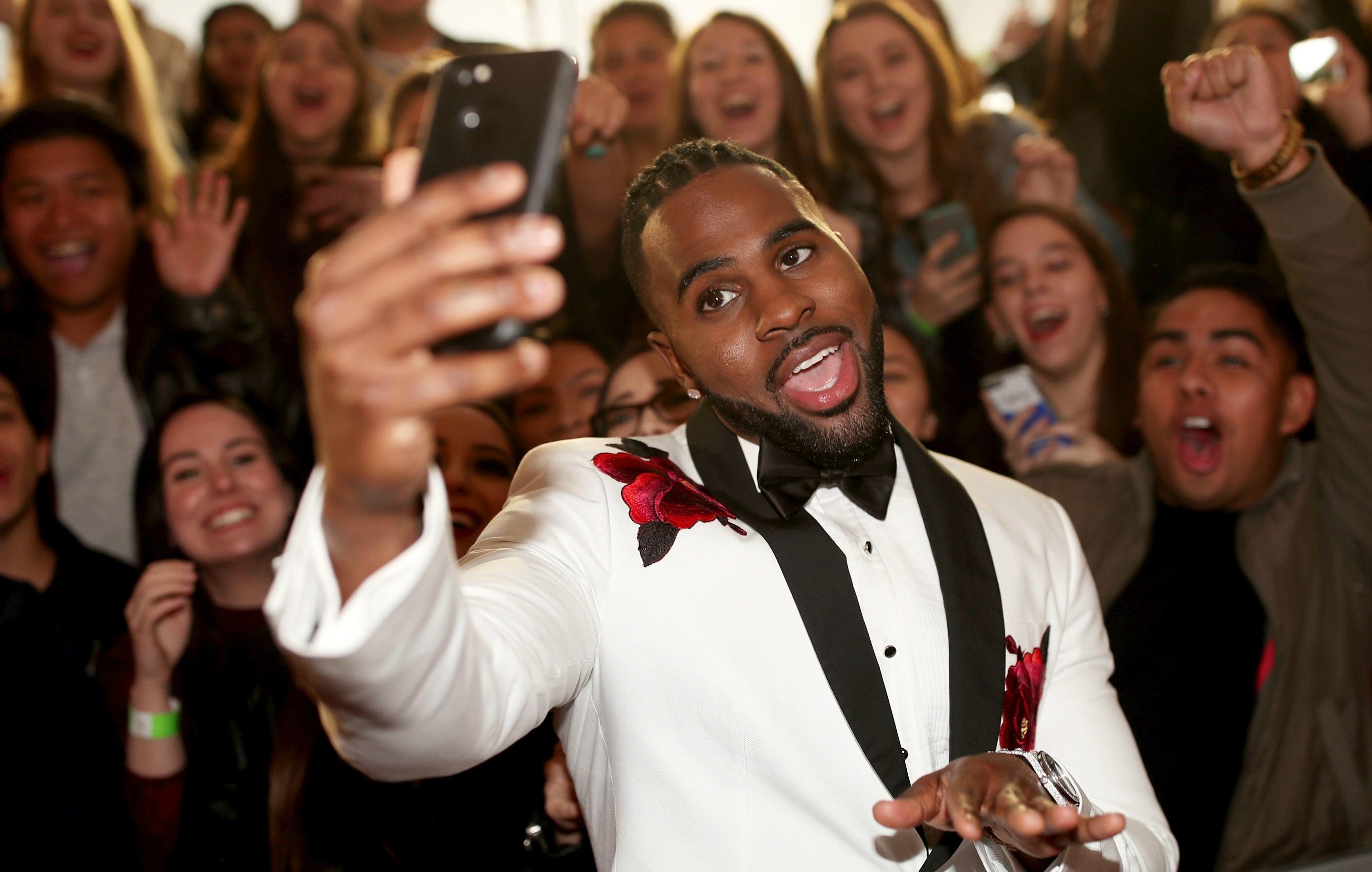 iheartradio music awards red carpet arrivals 15