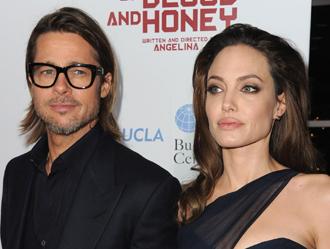 Brad pitt angelina jolie dec21nea.jpg