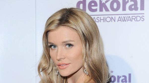 Ok_100113_joanna krupa