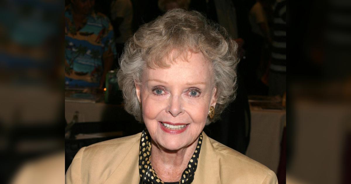 Image of June Lockhart died of natural causes.