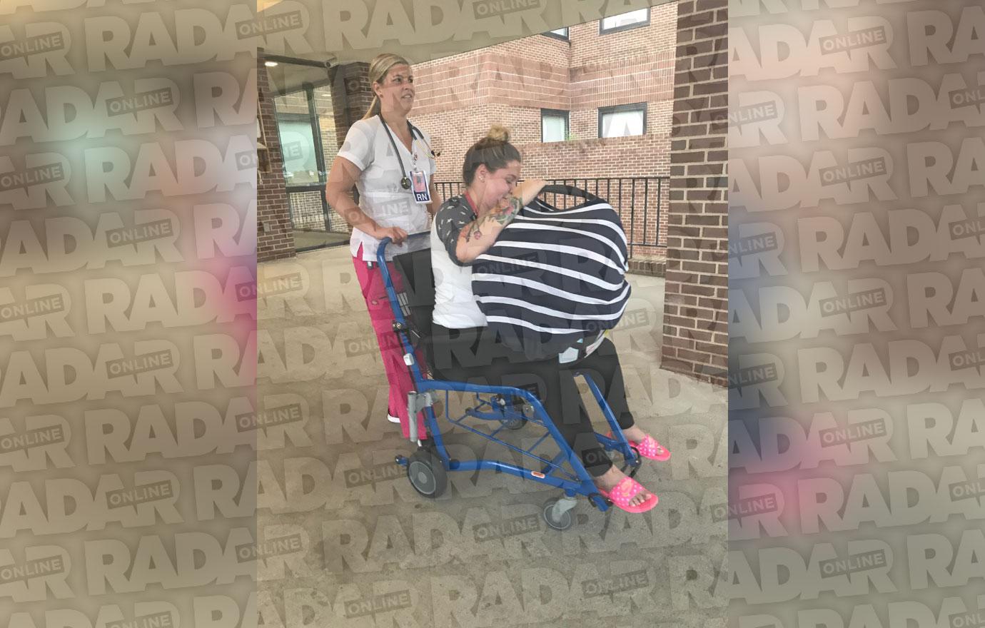 Kailyn lowry leaving hospital new baby ex chris lopez&#8211;12