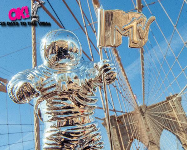 MTV VMA Moonman in Brooklyn