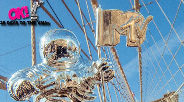 MTV VMA Moonman in Brooklyn