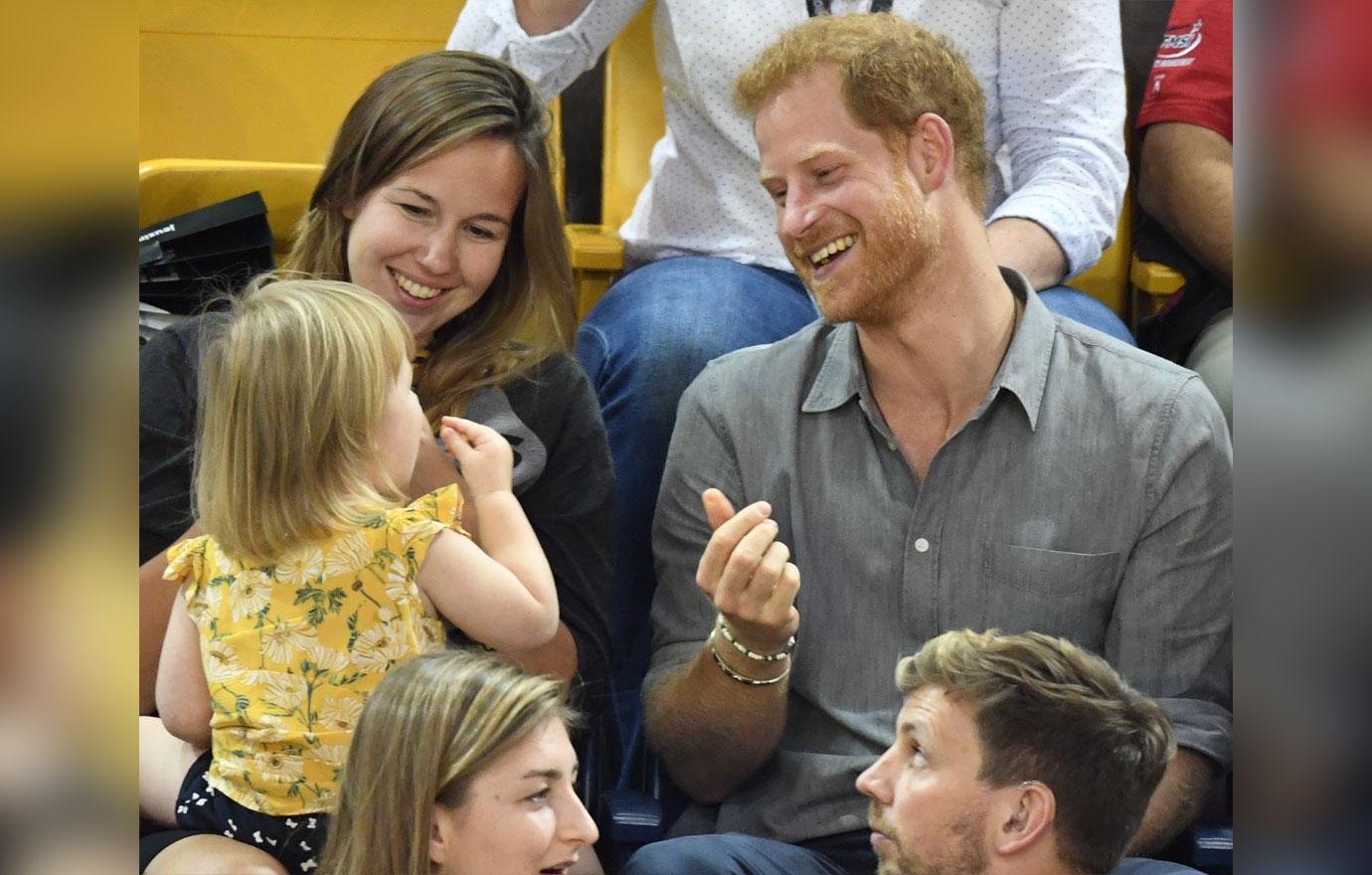 Prince Harry Little Girl Invictus Games Pics 07