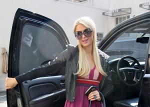 2011__02__paris_hilton_13_feb1_880 300&#215;214.jpg