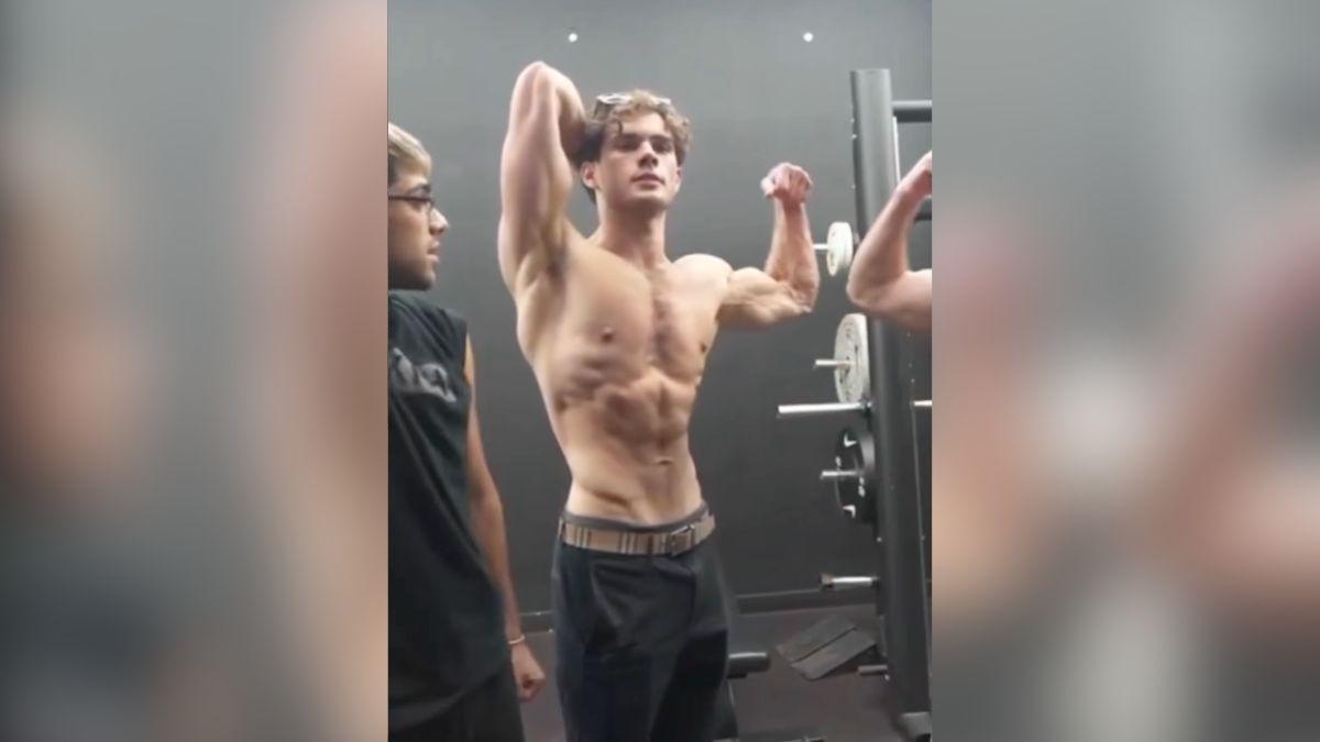 Image of Experts warned of rising self-obsession.