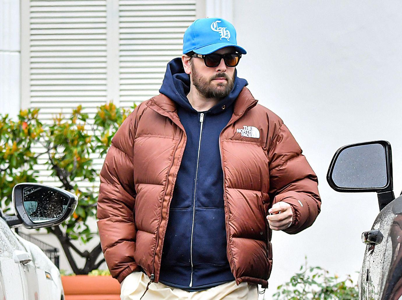 scott disick covers up dining out concern ozempic use