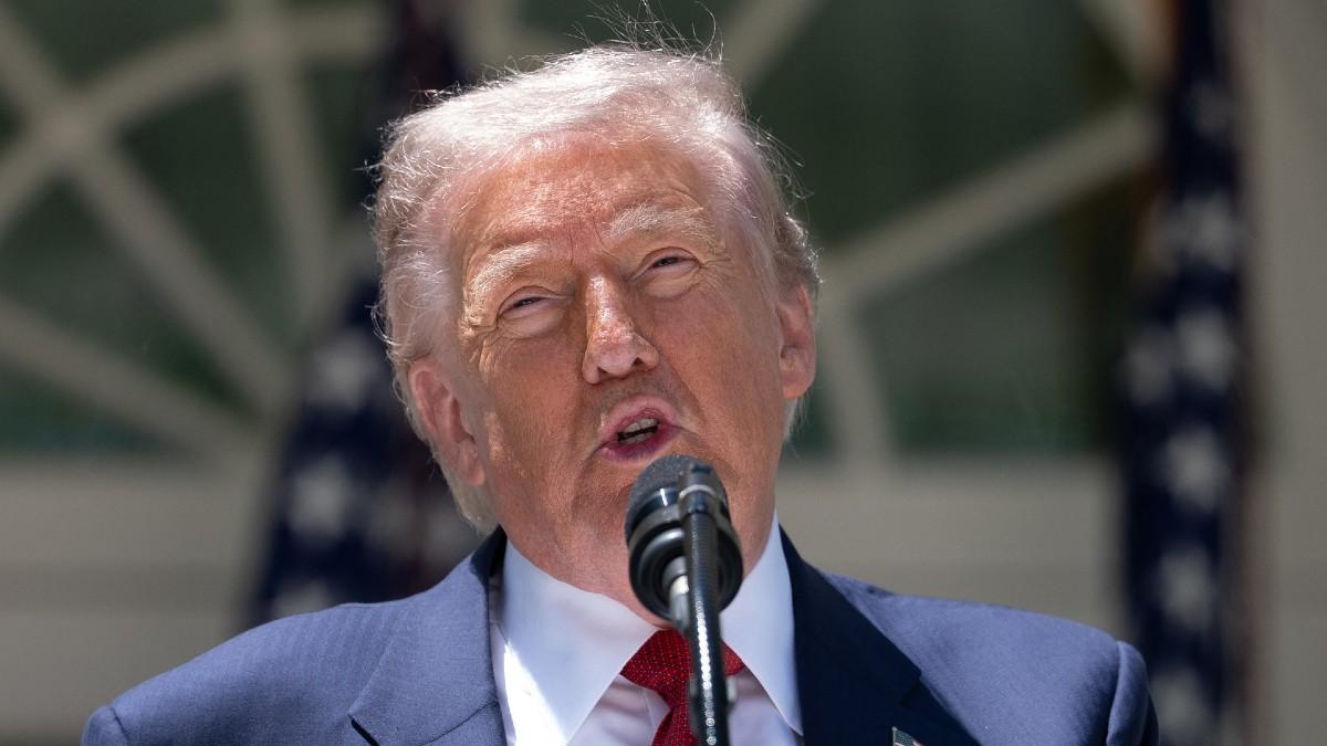 image of Donald Trump dissed the White House during his speech.