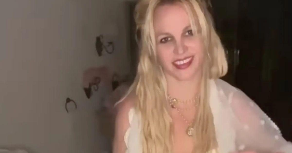 britney spears birthday mom lynne greetings