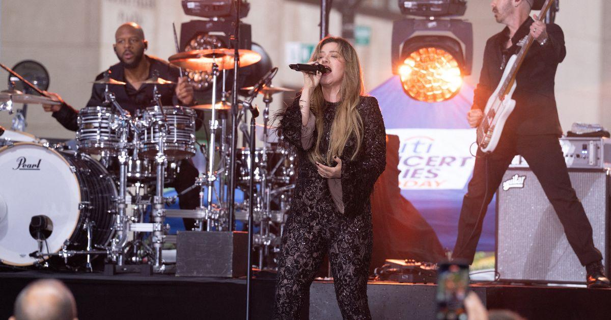 Photo of Kelly Clarkson's November 7 show marked her first performance in Las Vegas since the death of her ex-husband, Brandon Blackstock.