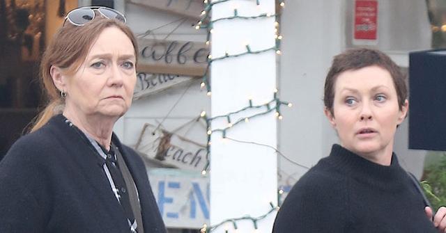 Shannen Doherty Breast Cancer Chemo Radiation Shopping Long