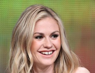 Anna paquin celeb bio headshot.jpg