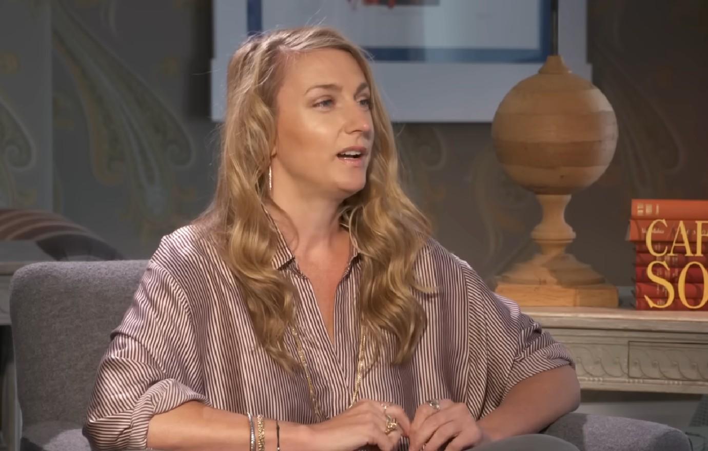 blake lively interviewer infertile awkward baby bump face like bullet