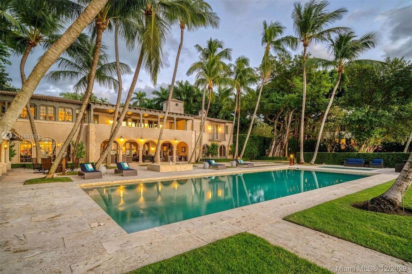 phil collins sells miami beach mansion celeb real estate