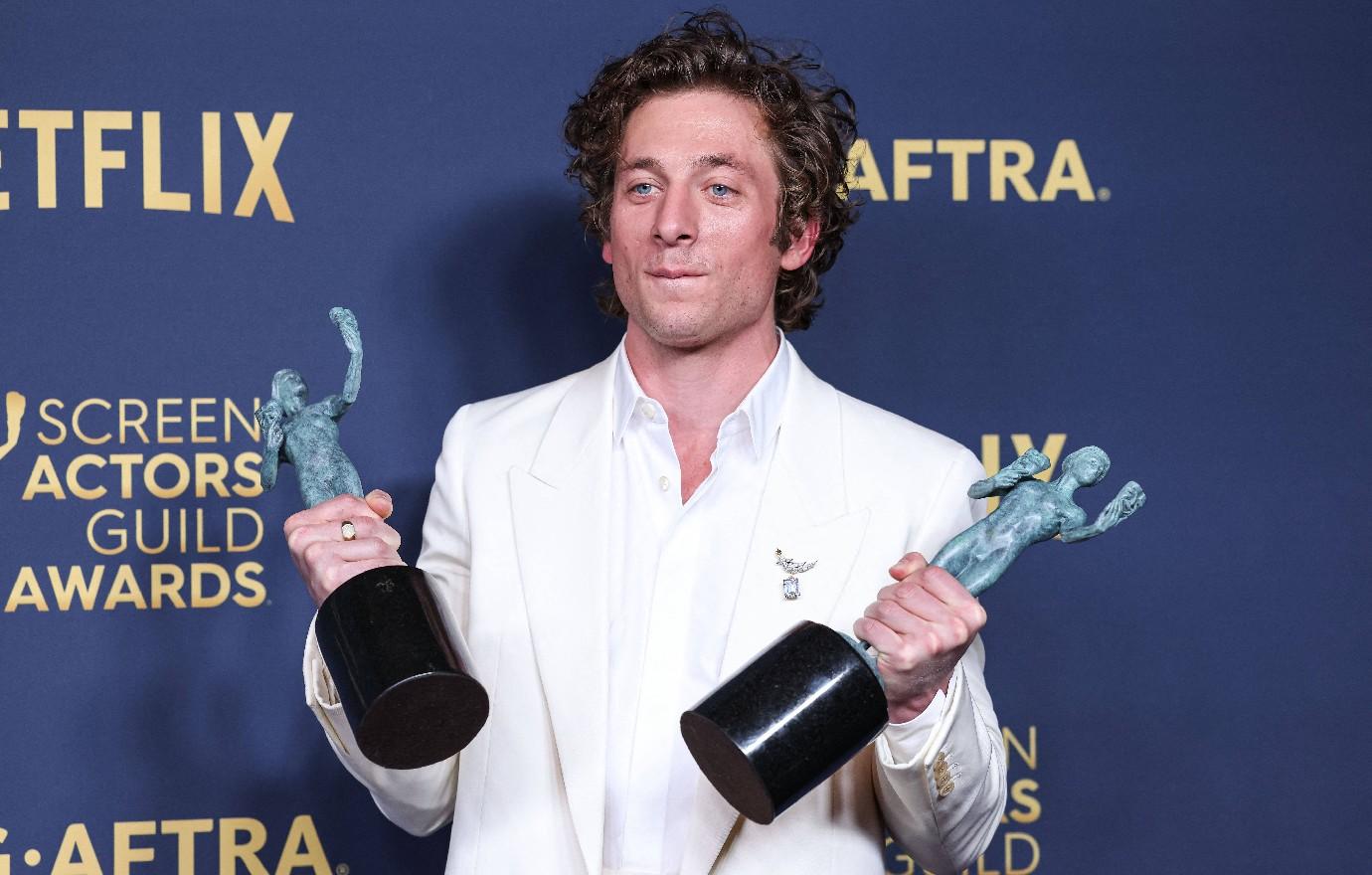 steve martin martin short fans outraged jeremy allen white wins emmys