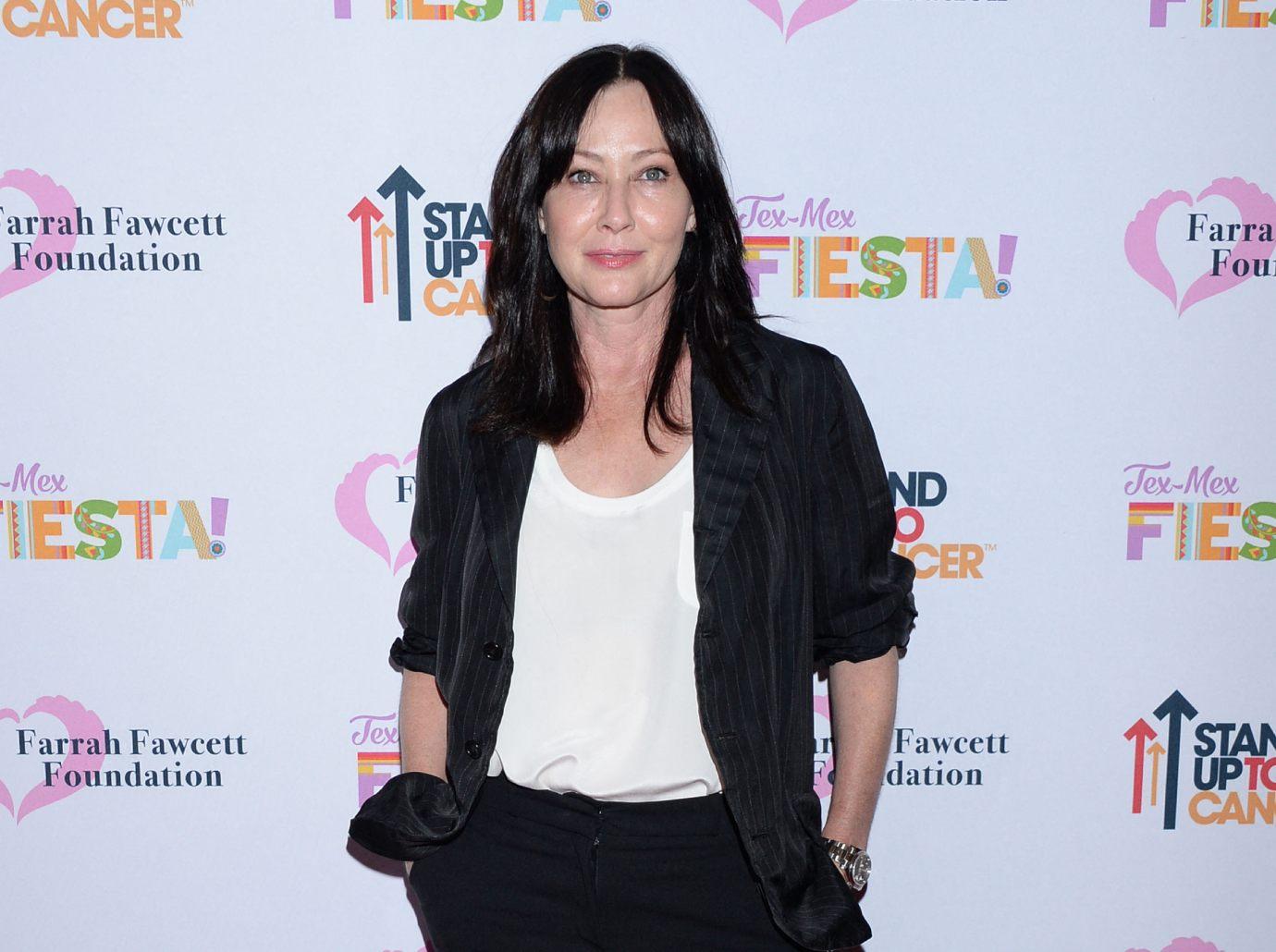 shannen doherty starting chemo treatments again stage  cancer