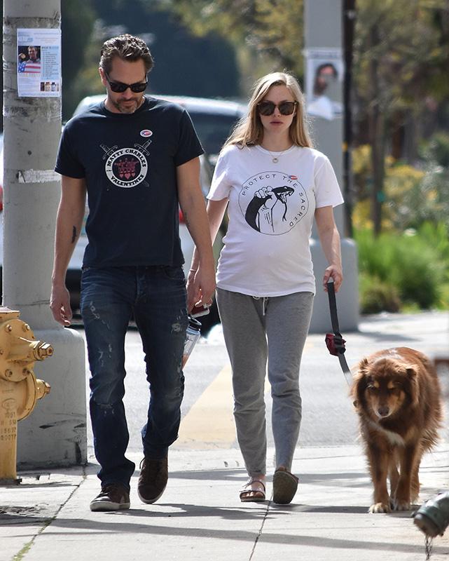 Exclusive&#8230; Pregnant Amanda Seyfried &amp; Thomas Sadoski Out For Breakfast In West Hollywood