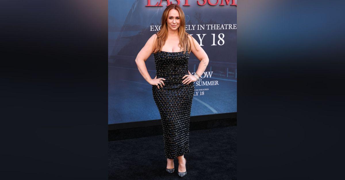 jennifer love hewitt praised realistic body i know what you did last summer premiere photos