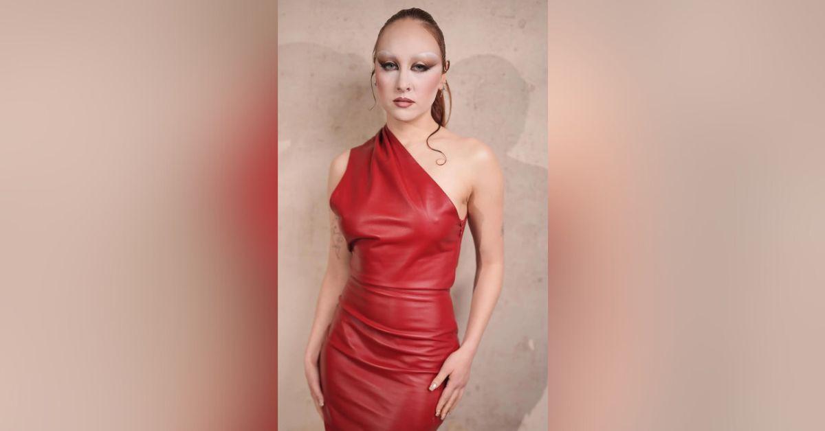 Chappell Roan Shows Off Butt During NSFW Wardrobe Malfunction In Paris