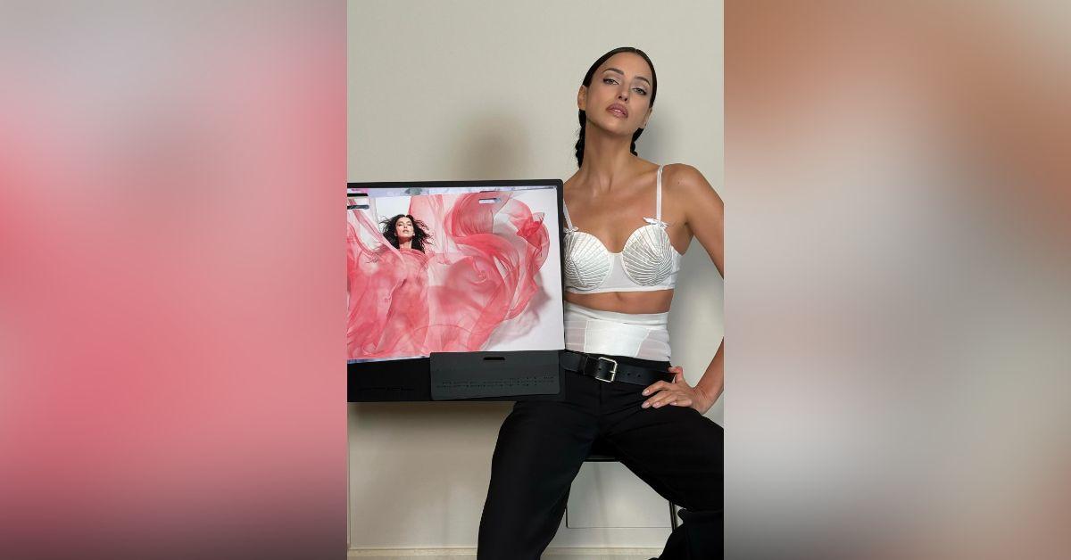 Image of Irina Shayk exposes her naked body in the Pirelli calendar.