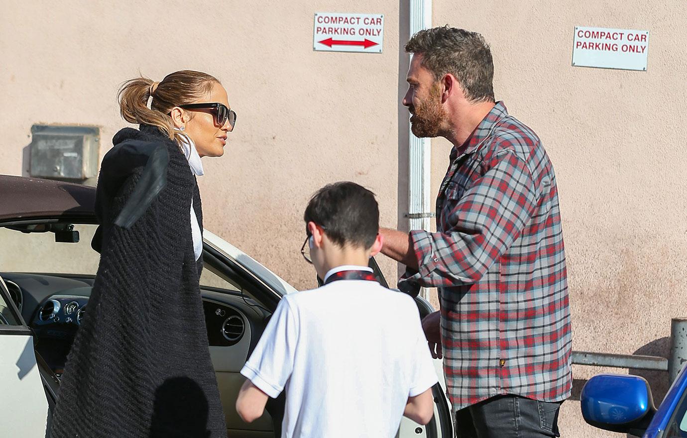 jennifer lopez ben affleck kiss son photos