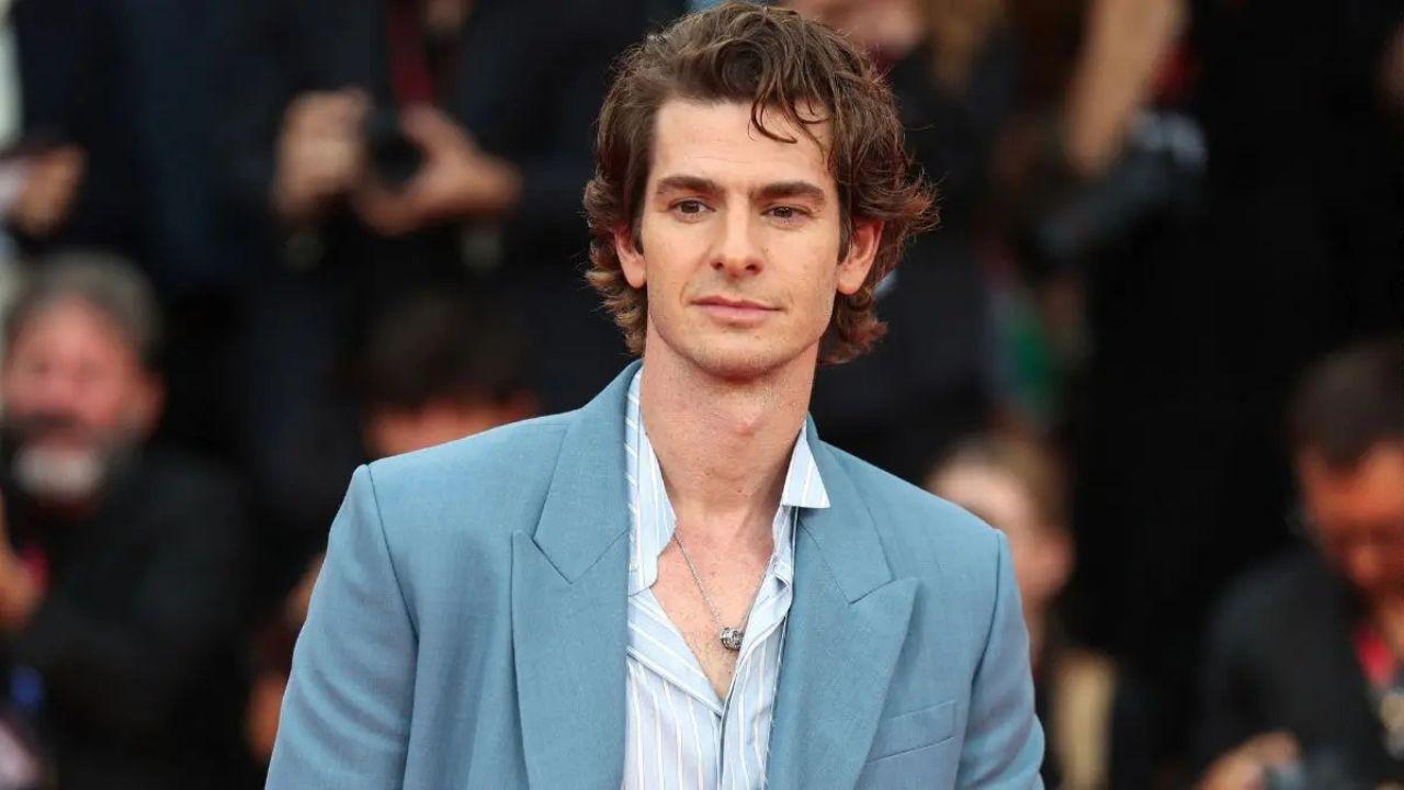 Image of Andrew Garfield stated that he is 'addicted' to social media.
