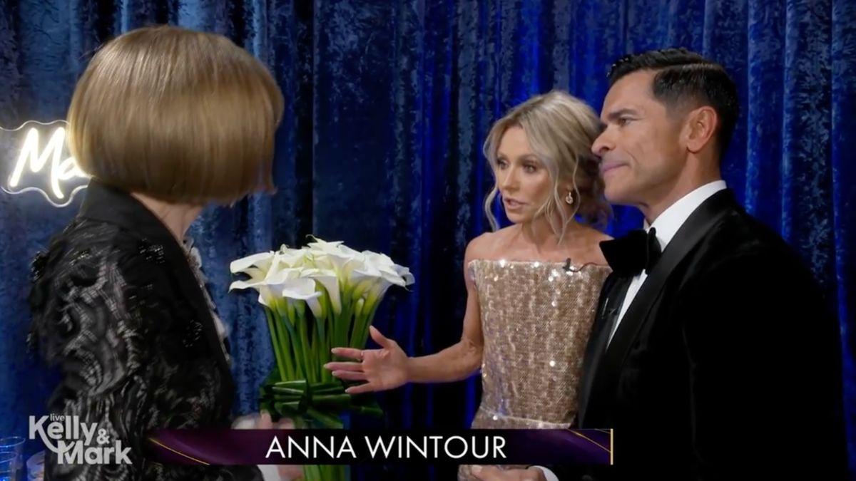 Image of Anna Wintour presented alongside Anne Hathaway at the 2026 Oscars.