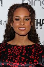 2010__04__Alicia_Keys_April6news 149×225.jpg