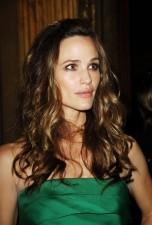 Jennifer Garner Tells White Lies, But Doesn’t Swear