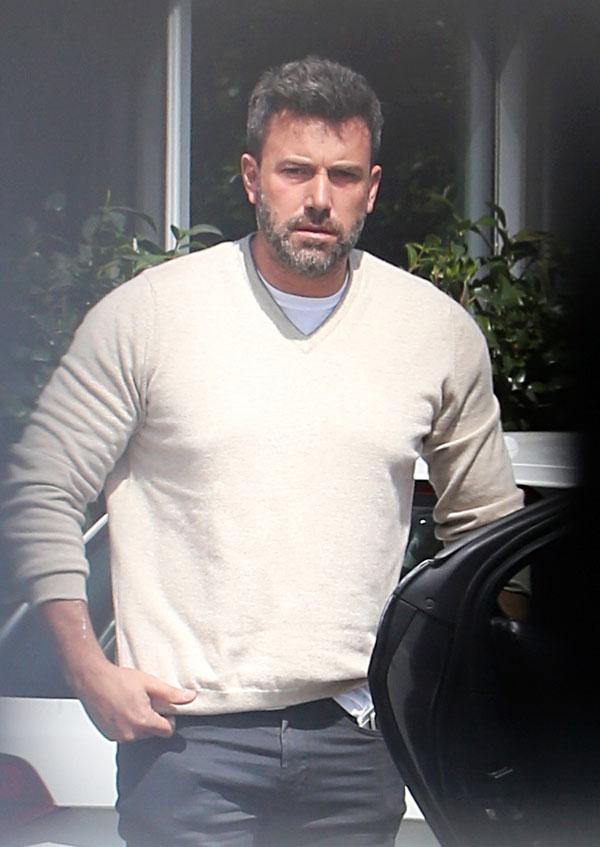 Ben Affleck's Nanny Wears Tom Brady's Super Bowl Rings 