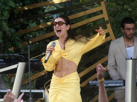 Lorde Strips Down For Nearly Naked Instagram Photos