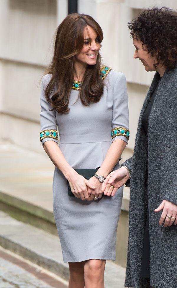 Kate middleton hiding baby bump