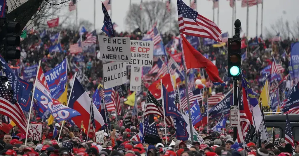 donald trump host award gala honoring january  capitol riot golf club