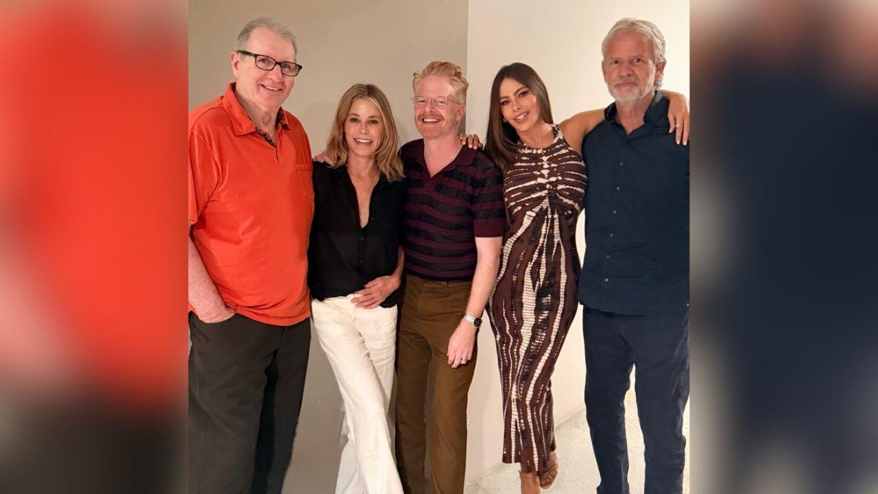 image of Sofía Vergara recently reunited with former ‘Modern Family’ costars Ed O'Neill, Julie Bowen and Jesse Tyler Ferguson.