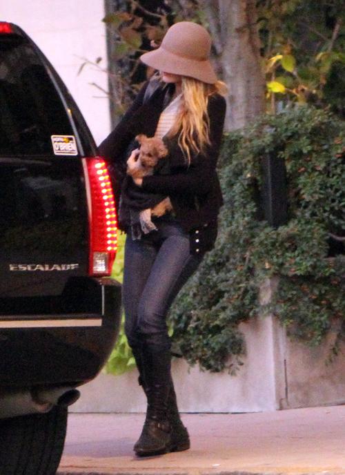 Blake lively ryan rynolds10232011e_0_ _1.jpg