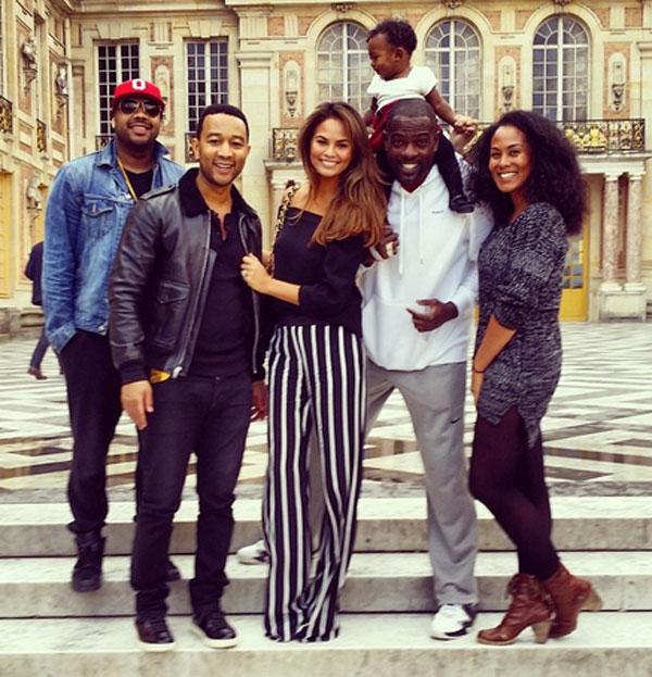 Chrissy teigen versailles