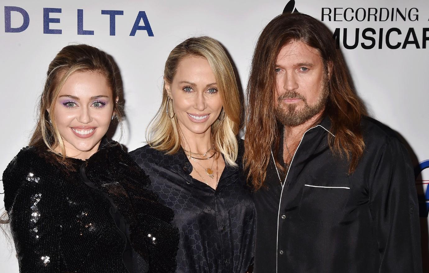 Tish Cyrus Debuts New Man Dominic Purcell After Billy Ray Engagement