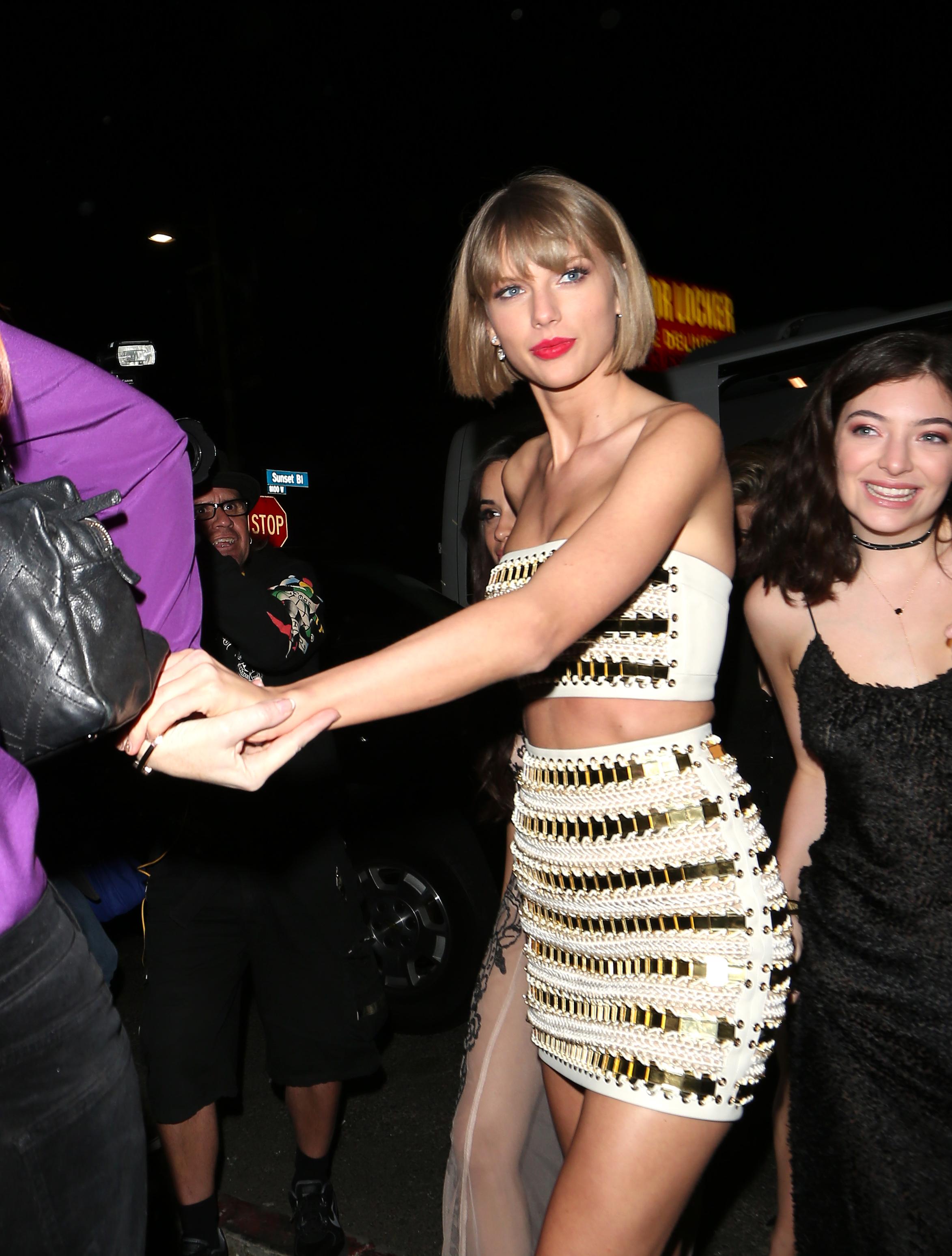 Taylor Swift Along With Lorde And Calvin Harris Party At The Hyde Night Club