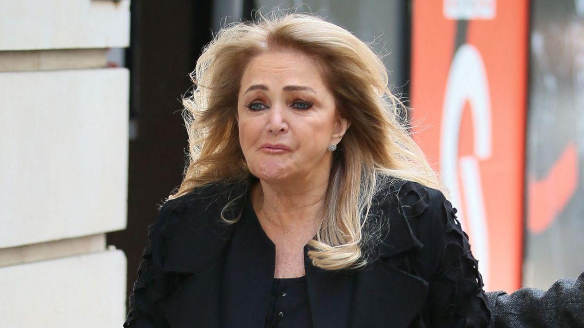 Image of Her management team thanked fans for their 'tremendous sympathy and support.'