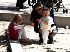 2010__03__Jennifer_Garner_March5_01 225×166.jpg